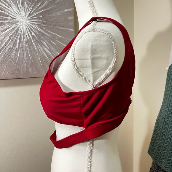 Blooming Jelly Red Bikini Top with Strappy Detail - Picture 4 of 8